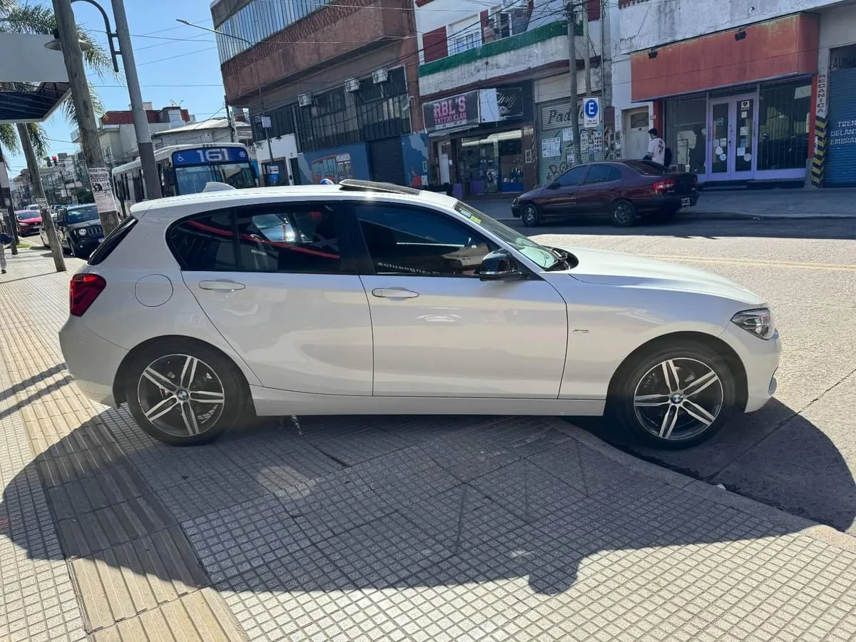 Mira esta publicación de BMW Serie 1 2016 en Motordil