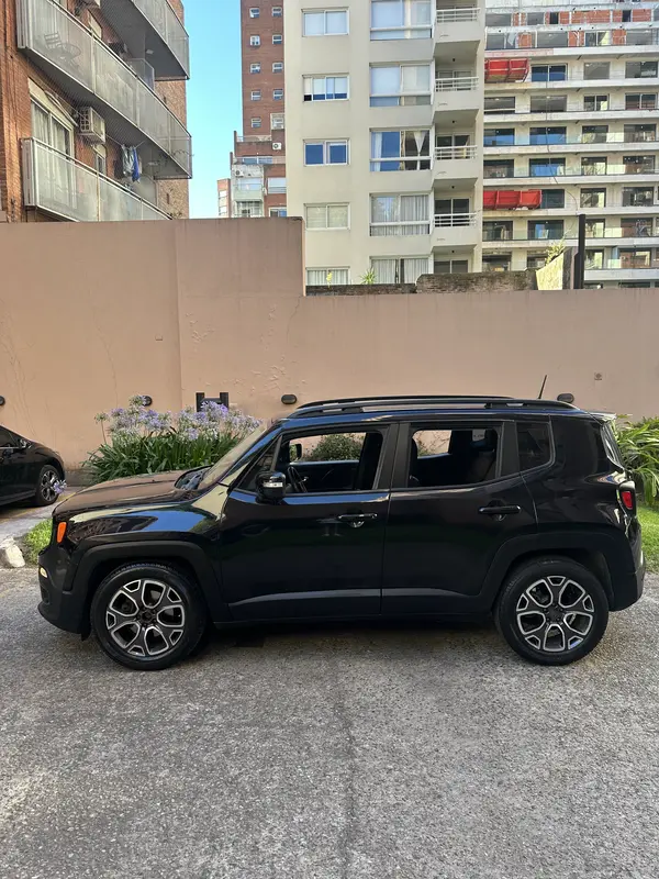 Mirá esta publicación de Jeep Renegade