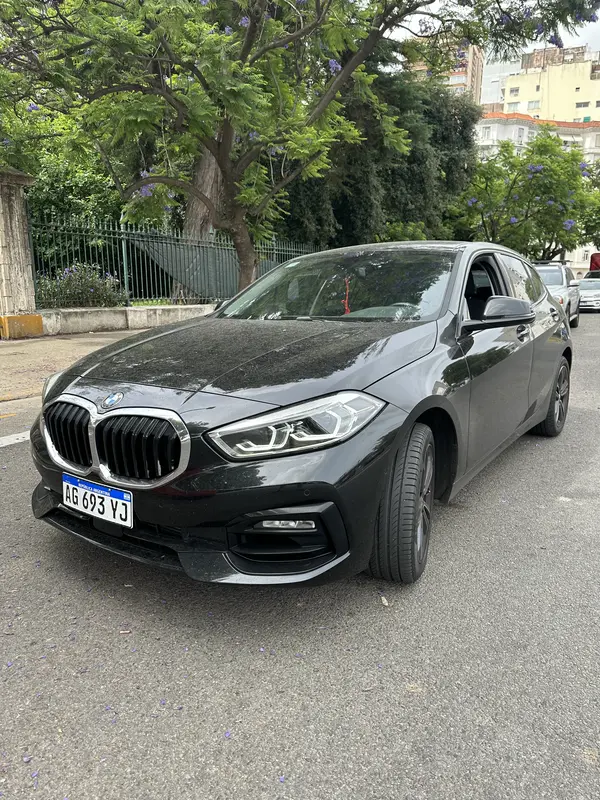 Mira esta publicación de BMW Serie 1 2024 en Motordil