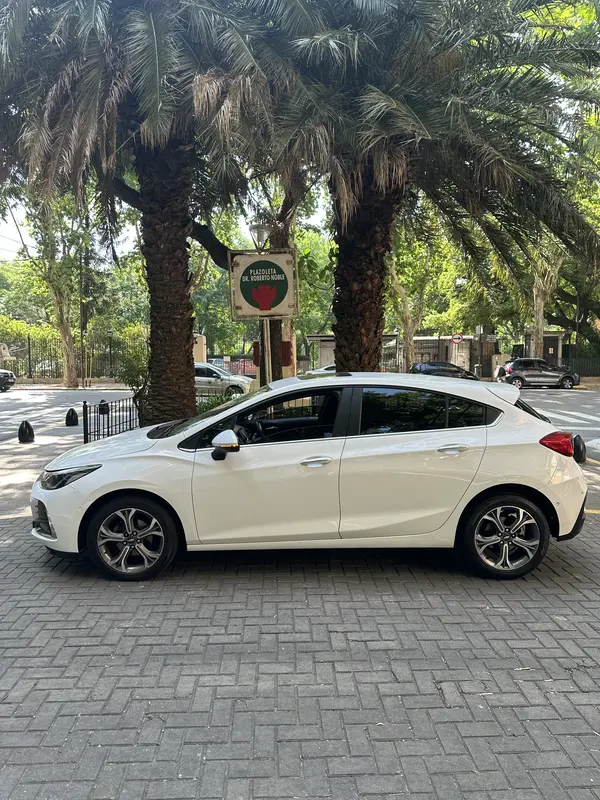 Mira esta publicación de Chevrolet Cruze 2021 en Motordil
