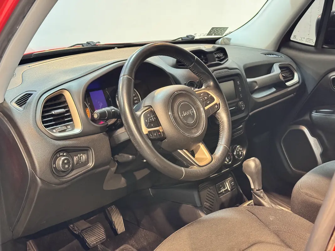 Mirá esta publicación de Jeep Renegade