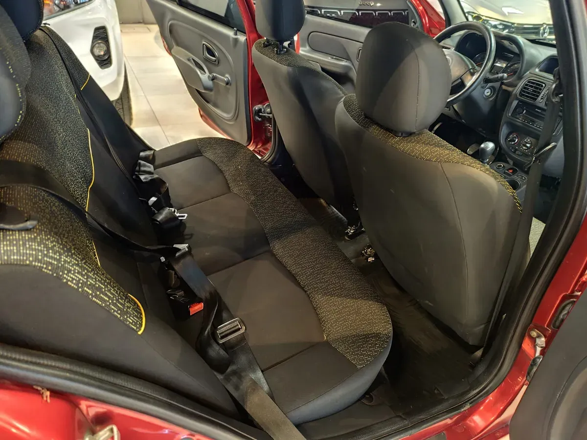 Mira esta publicación de Renault Clio Mio 2013 en Motordil