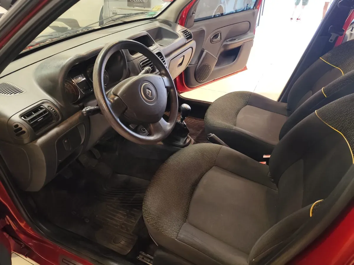 Mira esta publicación de Renault Clio Mio 2013 en Motordil