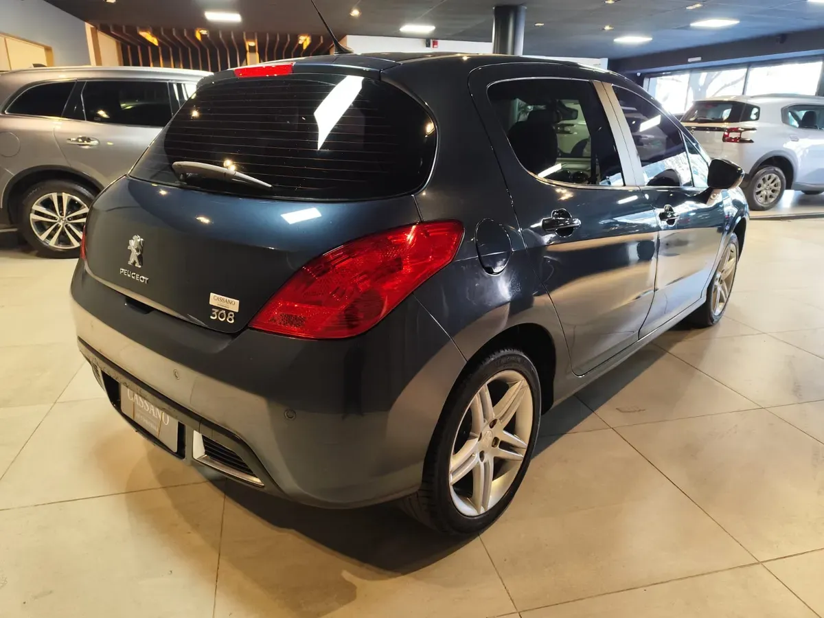 Mira esta publicación de Peugeot 308 2012 en Motordil