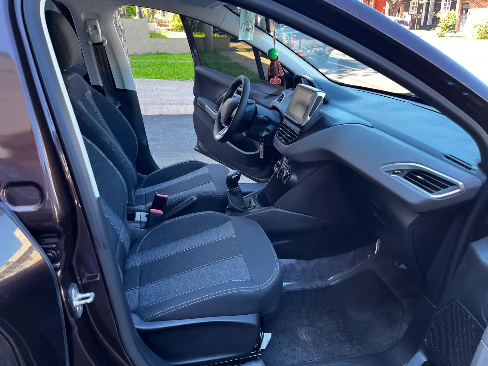 Mirá esta publicación de Peugeot 208