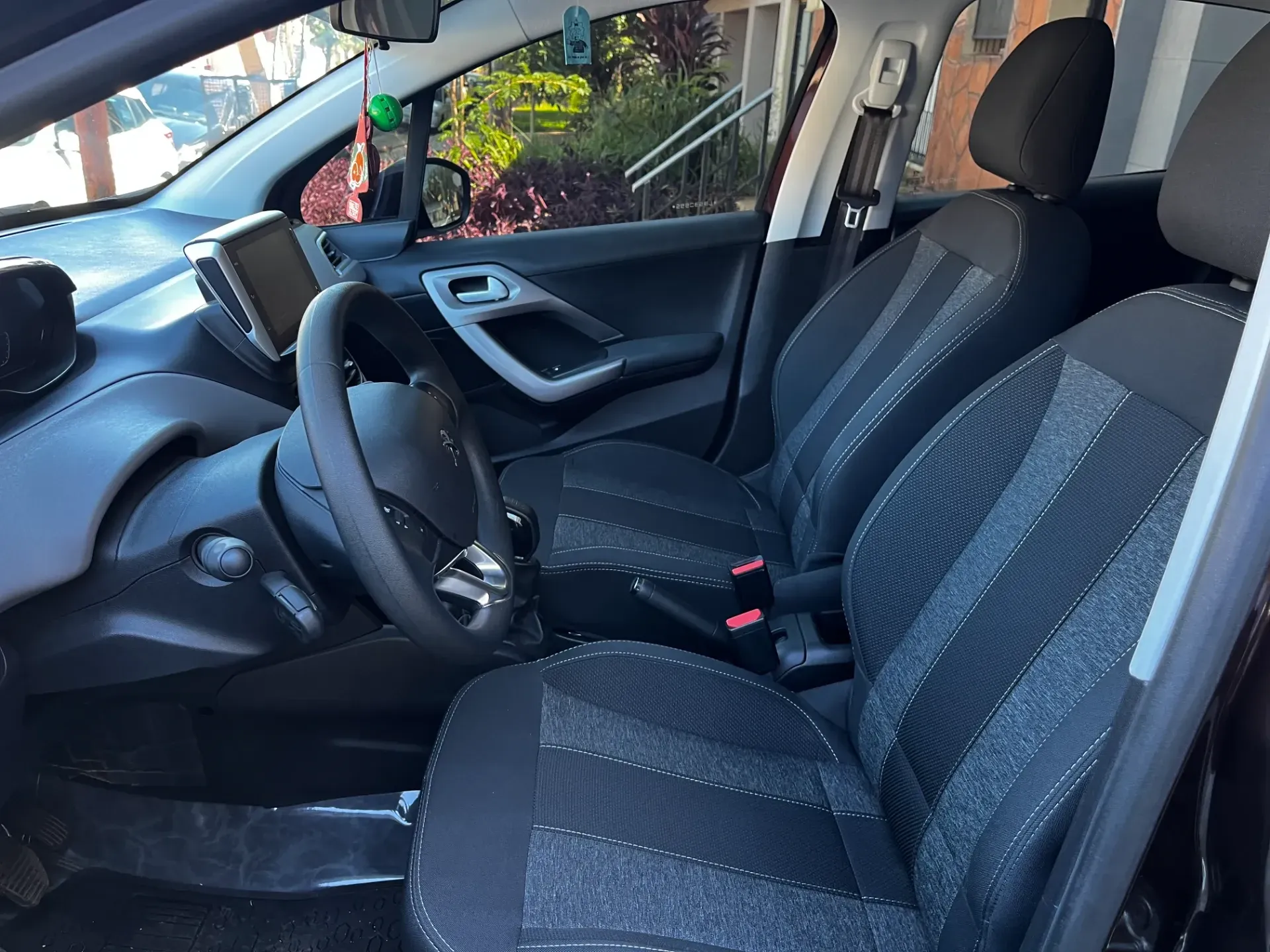 Mirá esta publicación de Peugeot 208