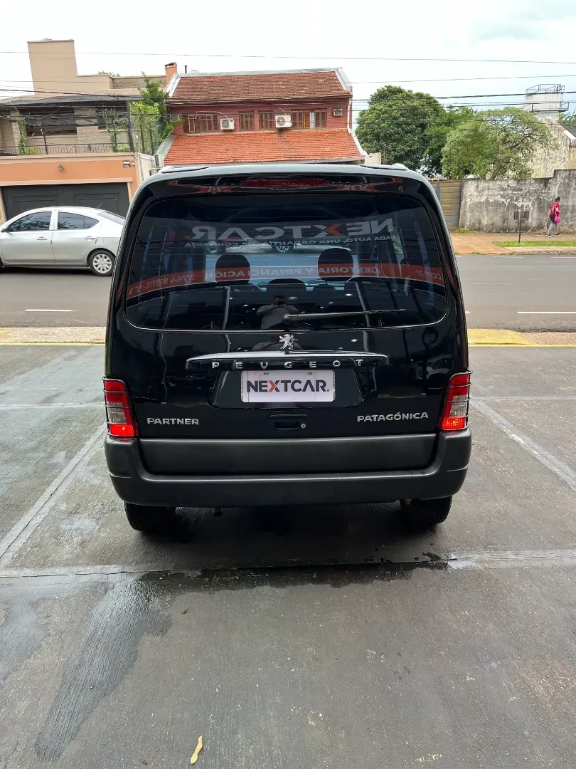 Mira esta publicación de Peugeot Partner 2018 en Motordil