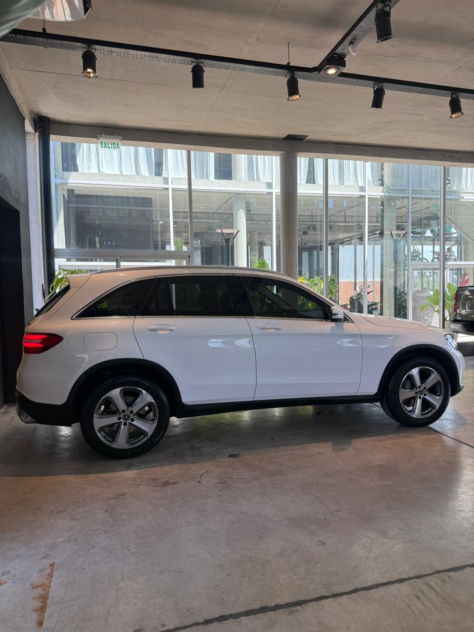 Mira esta publicación de Mercedes Benz GLC 2018 en Motordil