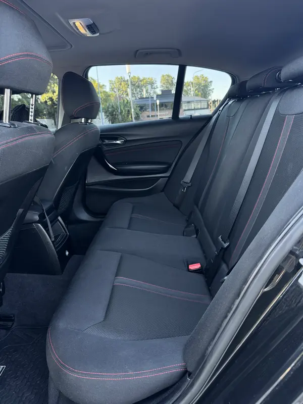 Mira esta publicación de BMW Serie 1 2017 en Motordil