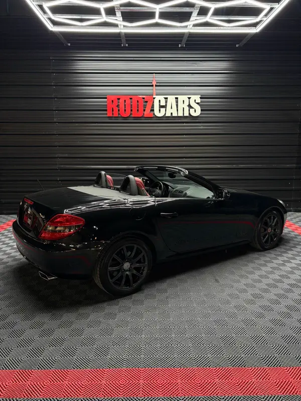 Mira esta publicación de Mercedes Benz SLK 2009 en Motordil