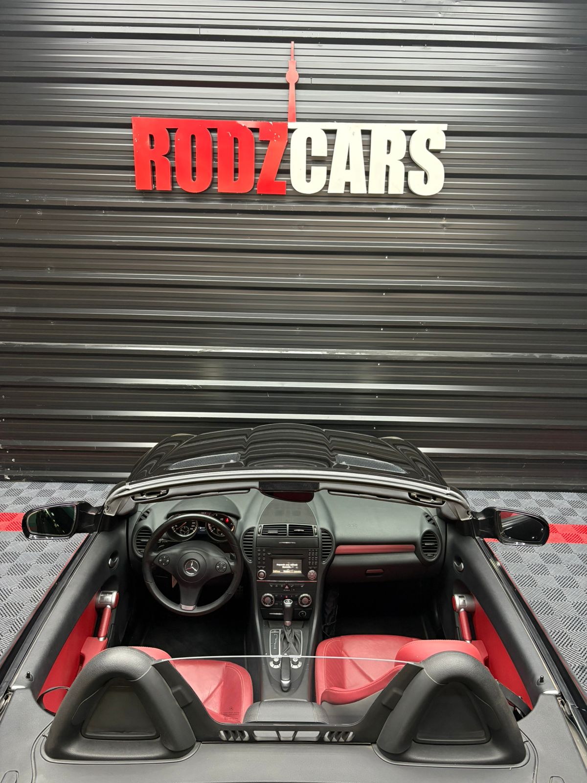 Mirá esta publicación de Mercedes Benz SLK