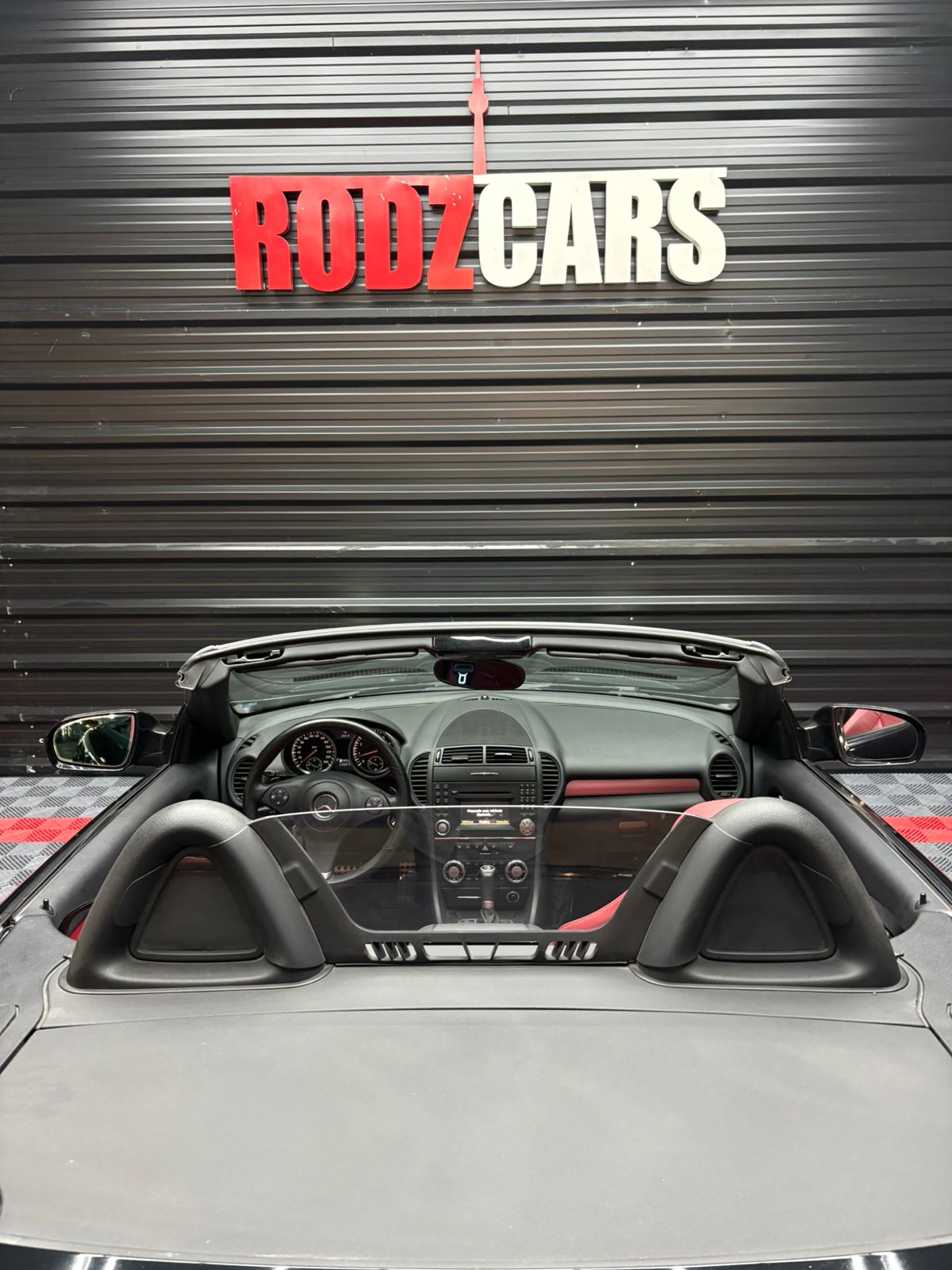 Mirá esta publicación de Mercedes Benz SLK