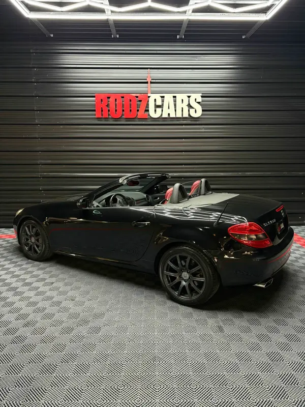 Mira esta publicación de Mercedes Benz SLK 2009 en Motordil