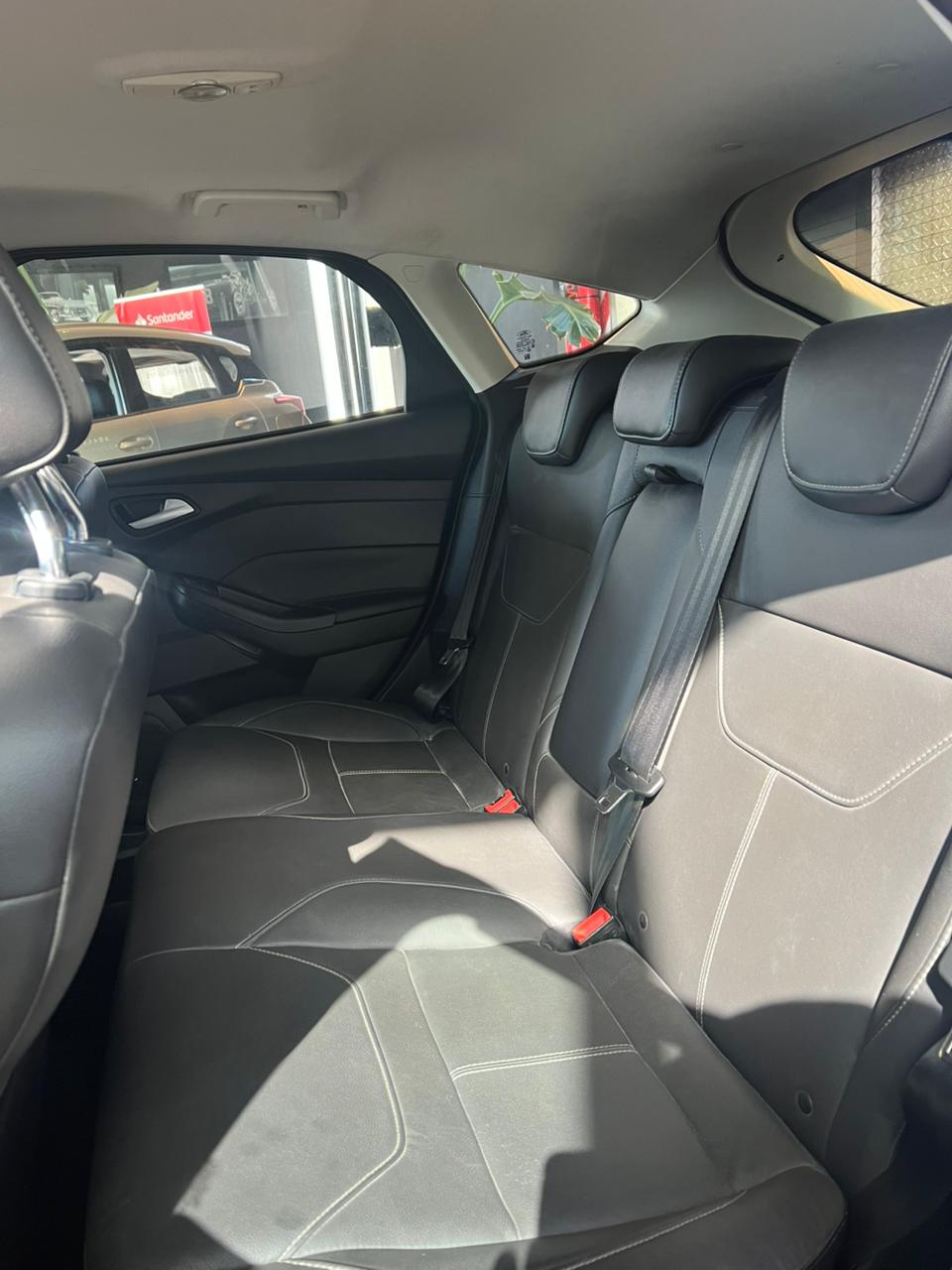 Mira esta publicación de Ford Focus 2017 en Motordil