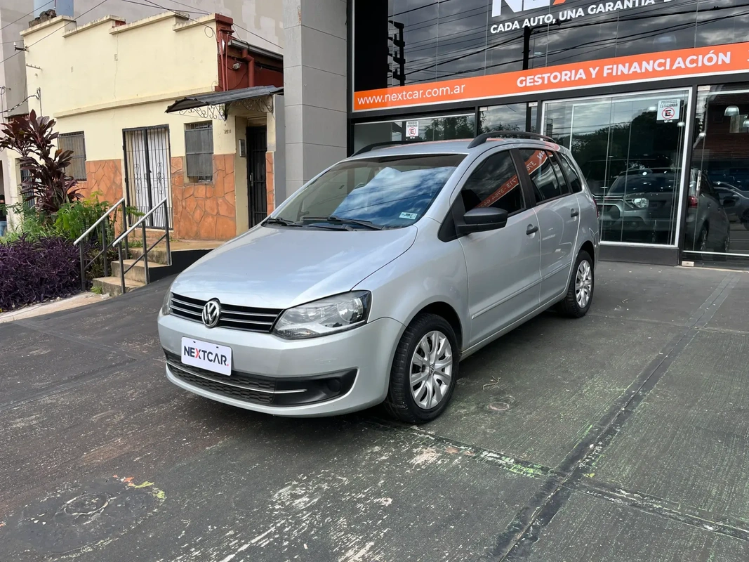 Mira esta publicación de Volkswagen Suran 2013 en Motordil