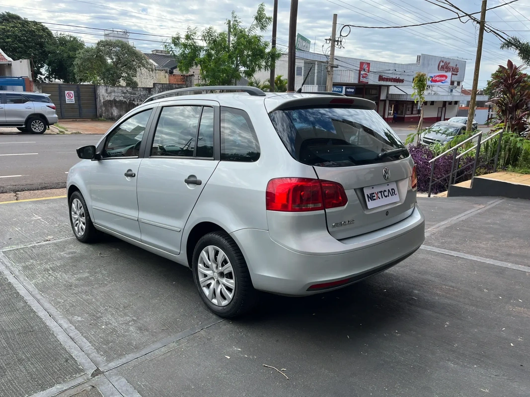 Mira esta publicación de Volkswagen Suran 2013 en Motordil