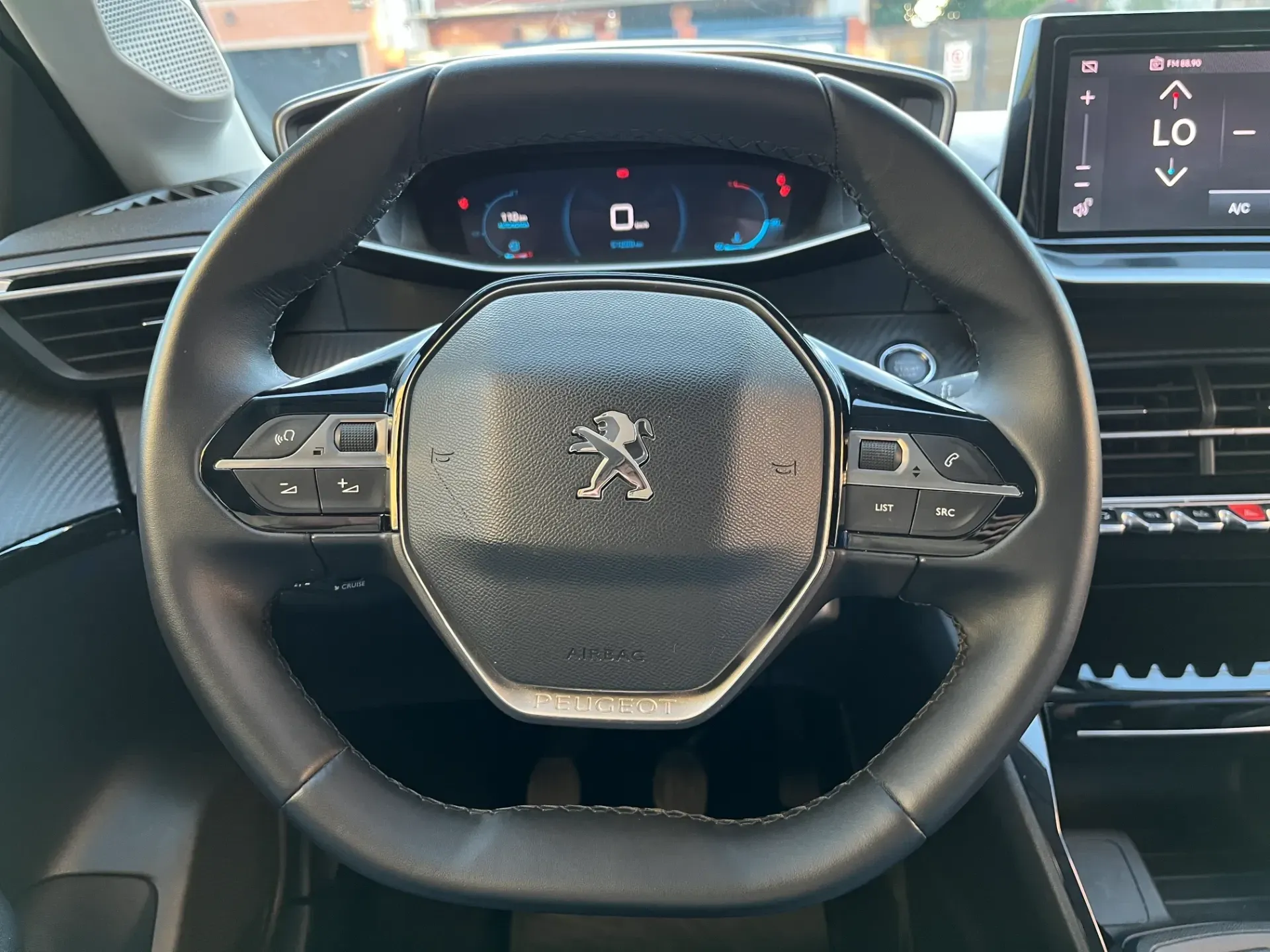 Mirá esta publicación de Peugeot 208