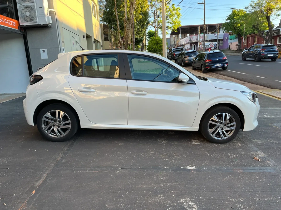 Mira esta publicación de Peugeot 208 2022 en Motordil
