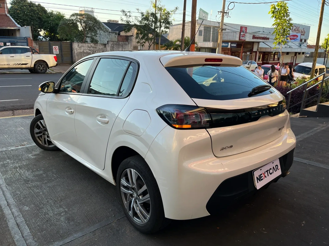 Mira esta publicación de Peugeot 208 2022 en Motordil