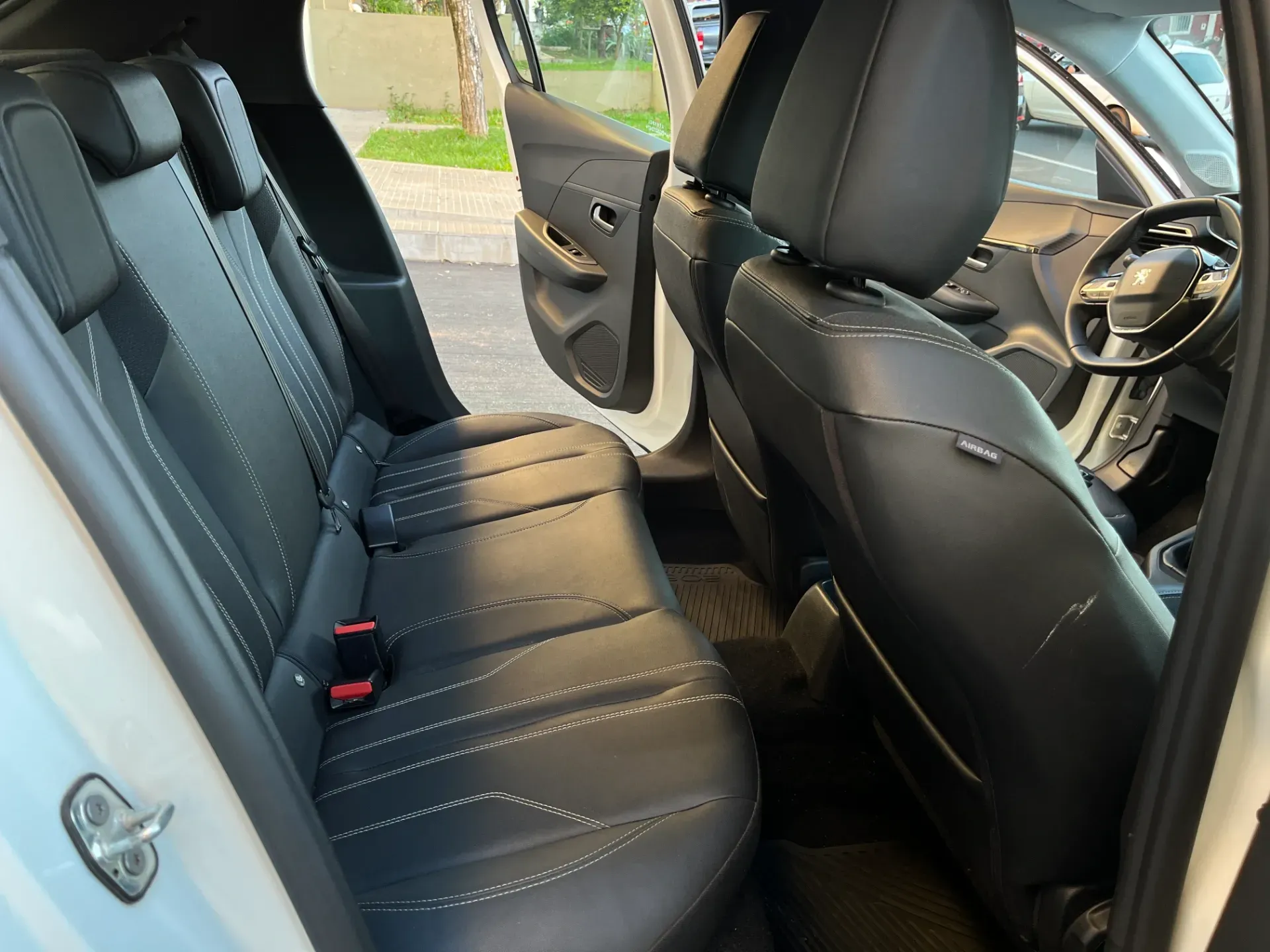 Mirá esta publicación de Peugeot 208