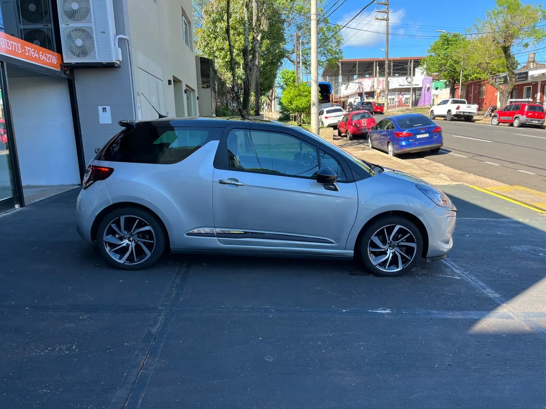 Mira esta publicación de Ds Automobiles DS3 2017 en Motordil