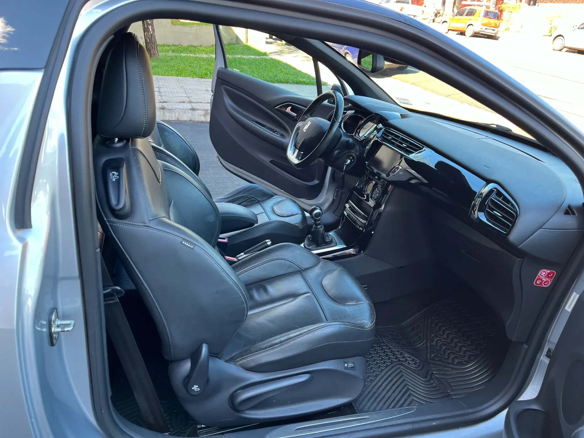 Mirá esta publicación de Ds Automobiles DS3