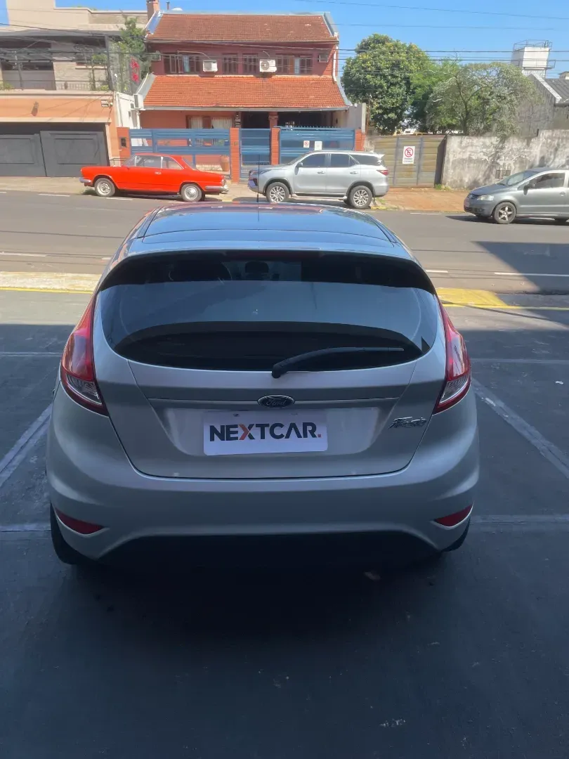 Mira esta publicación de Ford Fiesta 2014 en Motordil