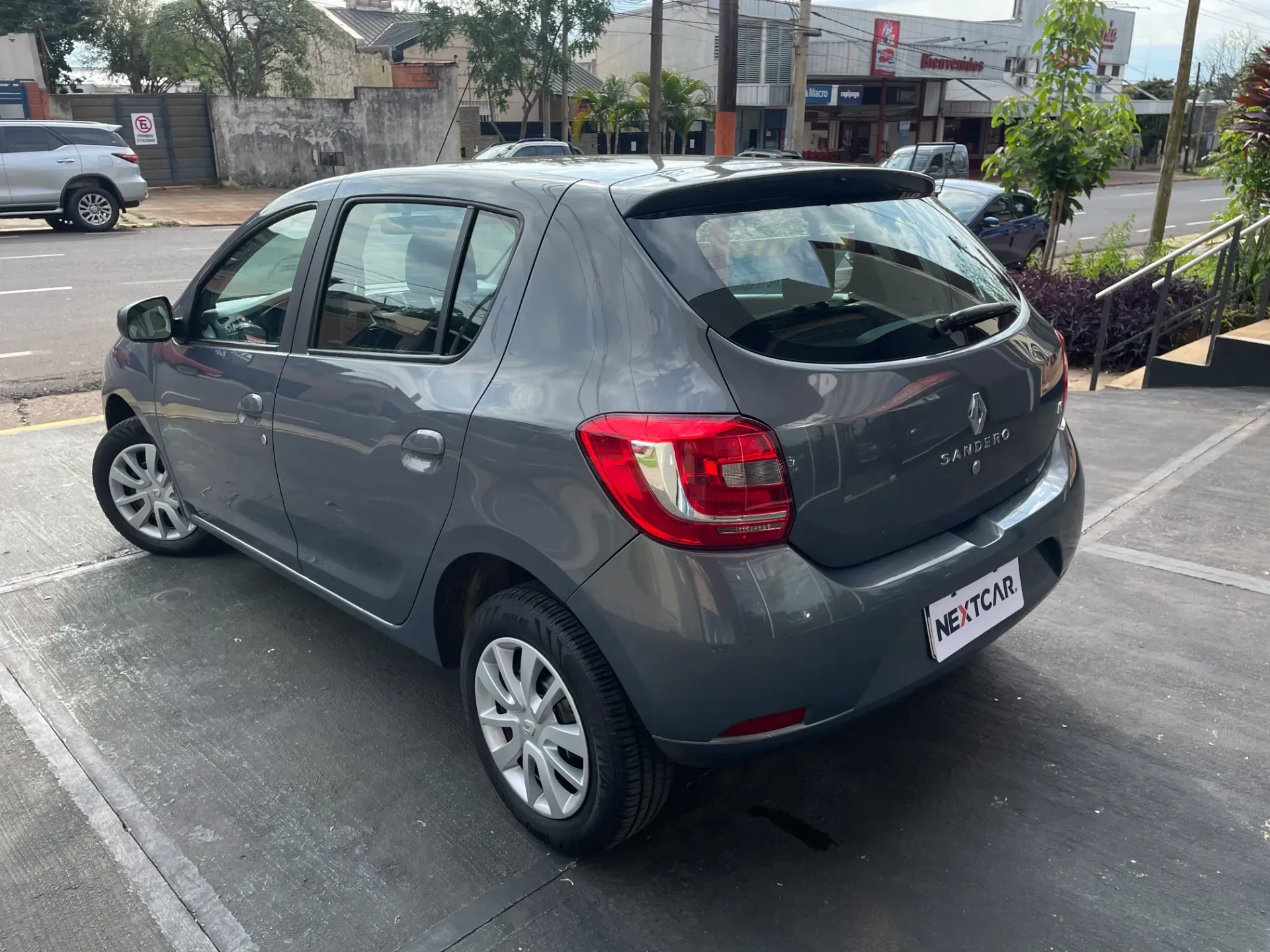 Mira esta publicación de Renault Sandero 2018 en Motordil