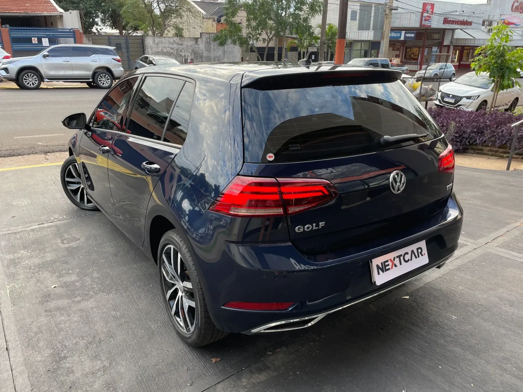 Mira esta publicación de Volkswagen Golf 2018 en Motordil