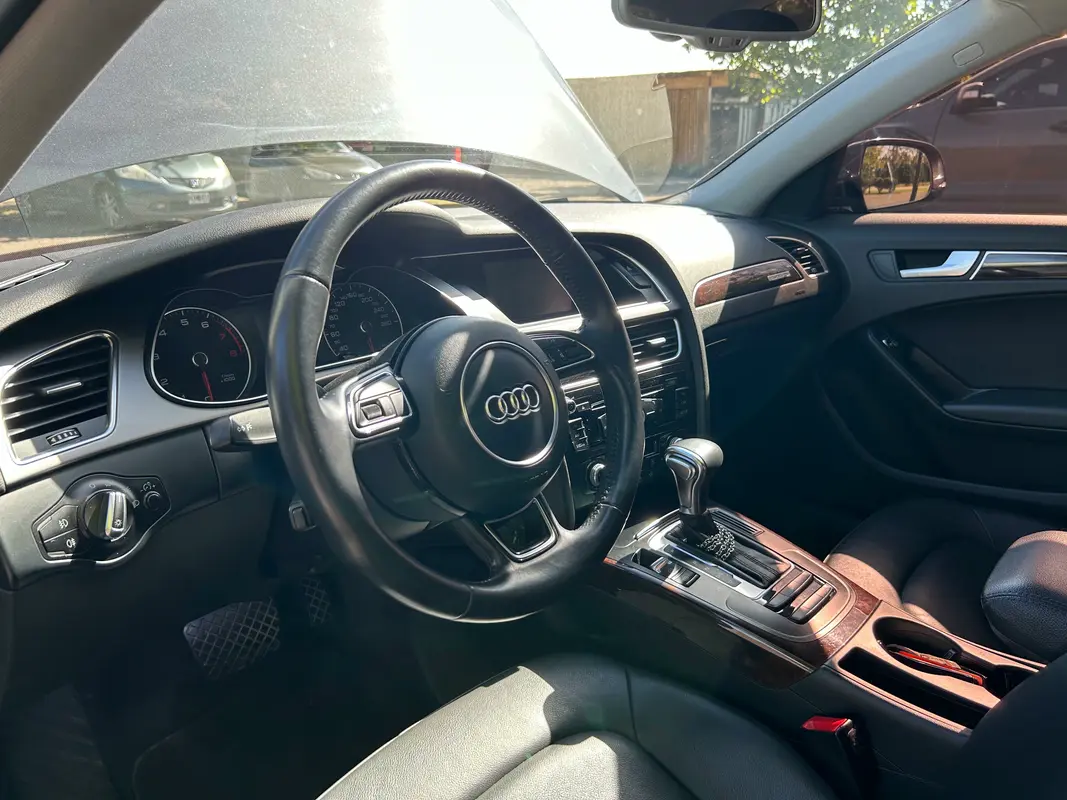 Mira esta publicación de Audi A4 2014 en Motordil