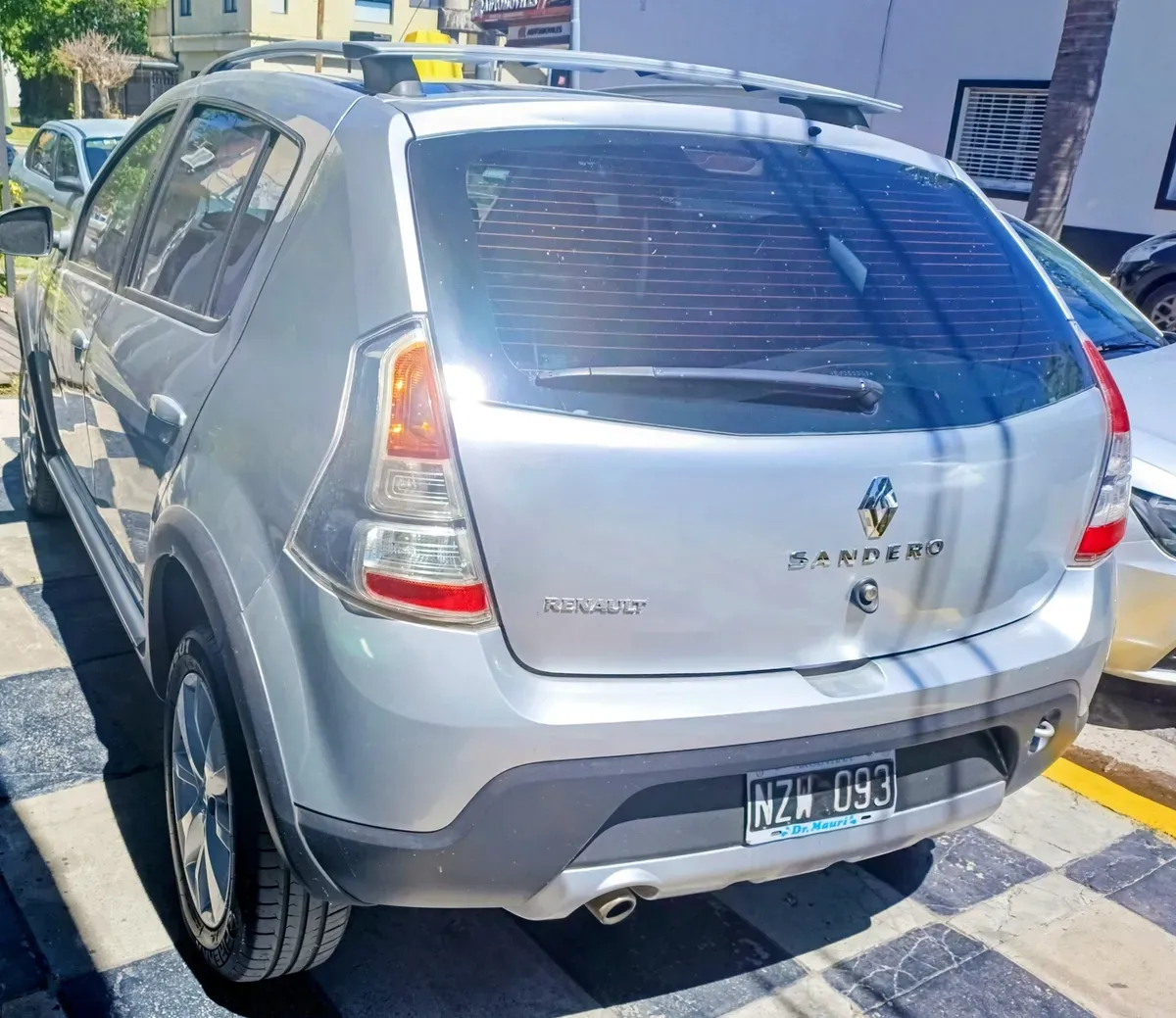 Mira esta publicación de Renault Sandero 2014 en Motordil