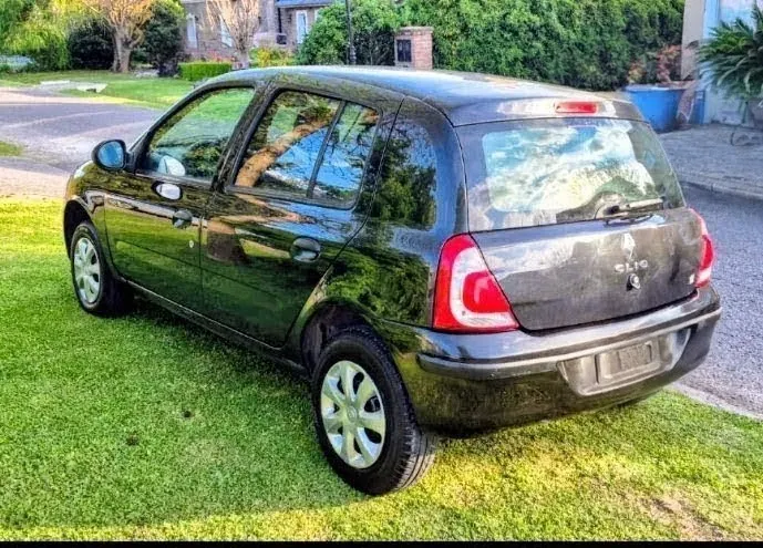 Mira esta publicación de Renault Clio Mio 2015 en Motordil