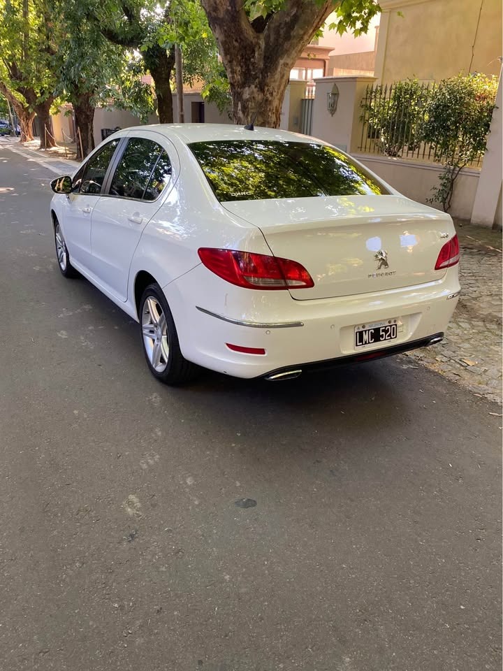 Mira esta publicación de Peugeot 408 2012 en Motordil