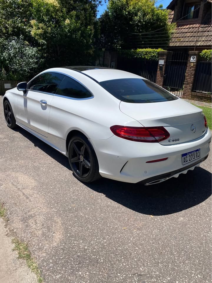 Mira esta publicación de Mercedes Benz Clase C 2018 en Motordil