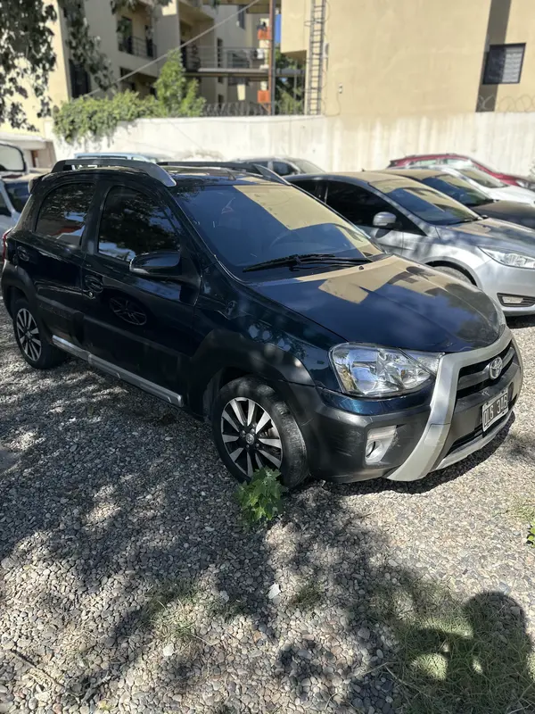 Mira esta publicación de Toyota Etios 2015 en Motordil