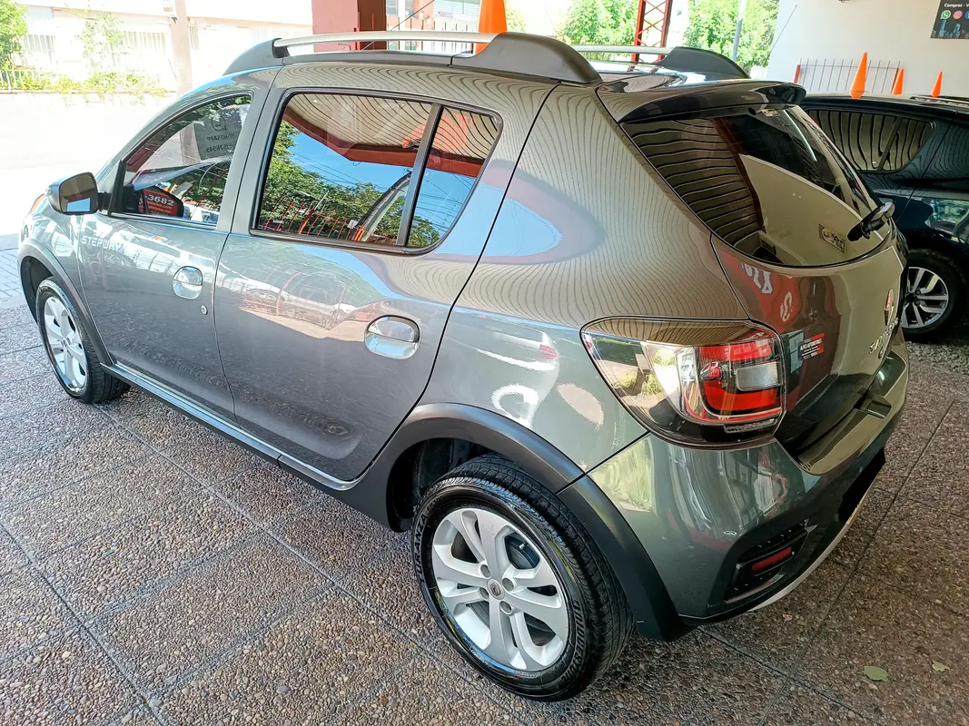 Mira esta publicación de Renault Sandero II 2017 en Motordil