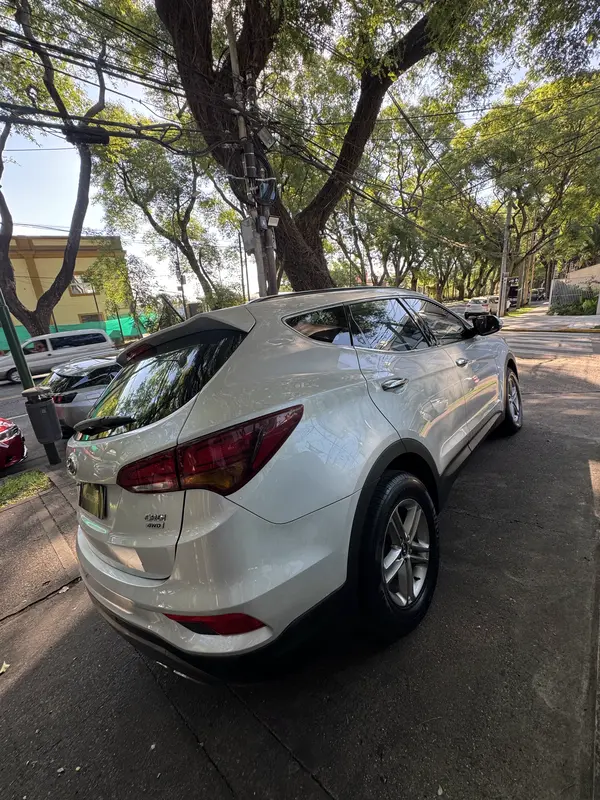 Mira esta publicación de Hyundai Santa Fe 2017 en Motordil