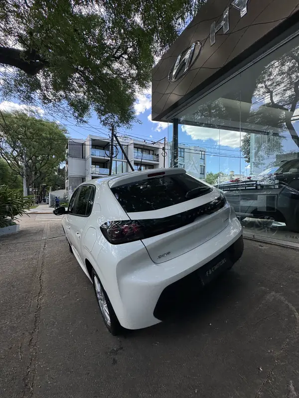 Mirá esta publicación de Peugeot 208