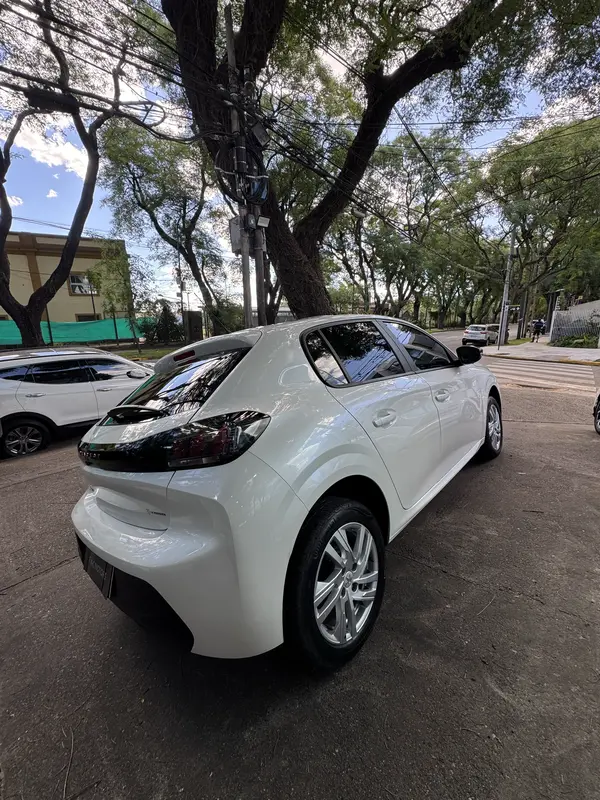 Mirá esta publicación de Peugeot 208