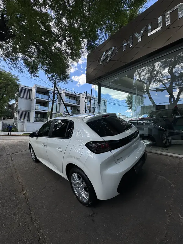 Mirá esta publicación de Peugeot 208