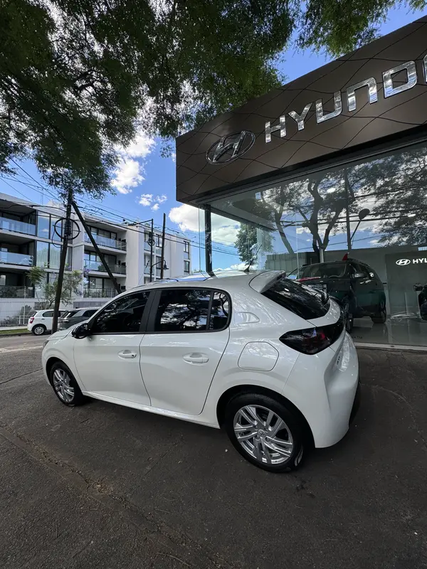 Mirá esta publicación de Peugeot 208