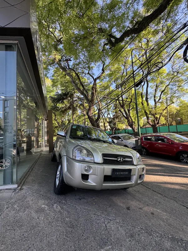 Mira esta publicación de Hyundai Tucson 2008 en Motordil