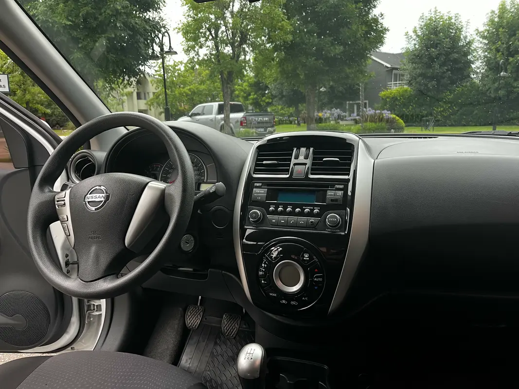 Mira esta publicación de Nissan March 2017 en Motordil