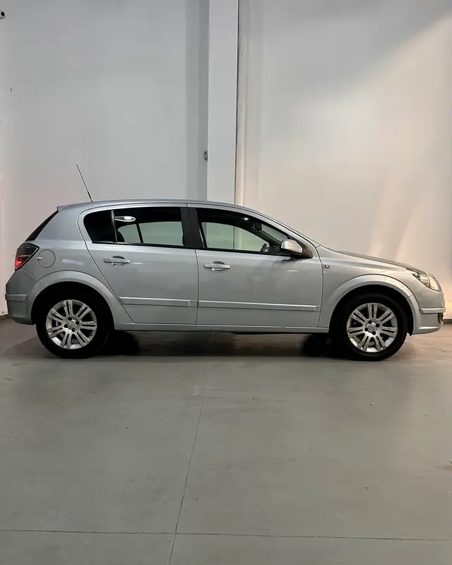 Mira esta publicación de Chevrolet Vectra 2008 en Motordil