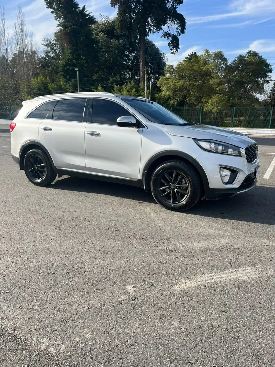 Mira esta publicación de KIA Sorento 2017 en Motordil