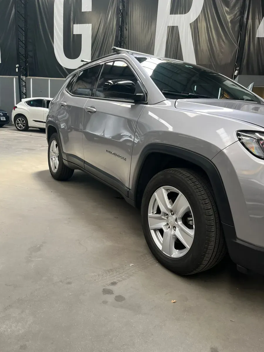 Mira esta publicación de Jeep Compass 2024 en Motordil