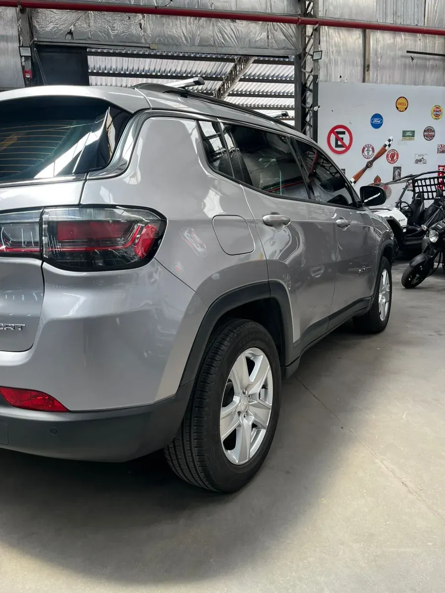 Mira esta publicación de Jeep Compass 2024 en Motordil