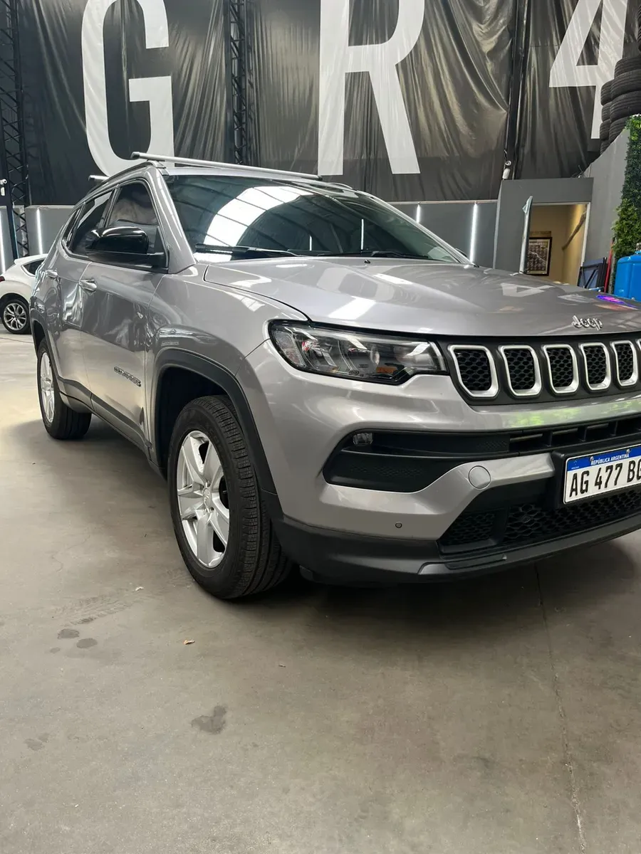 Mira esta publicación de Jeep Compass 2024 en Motordil