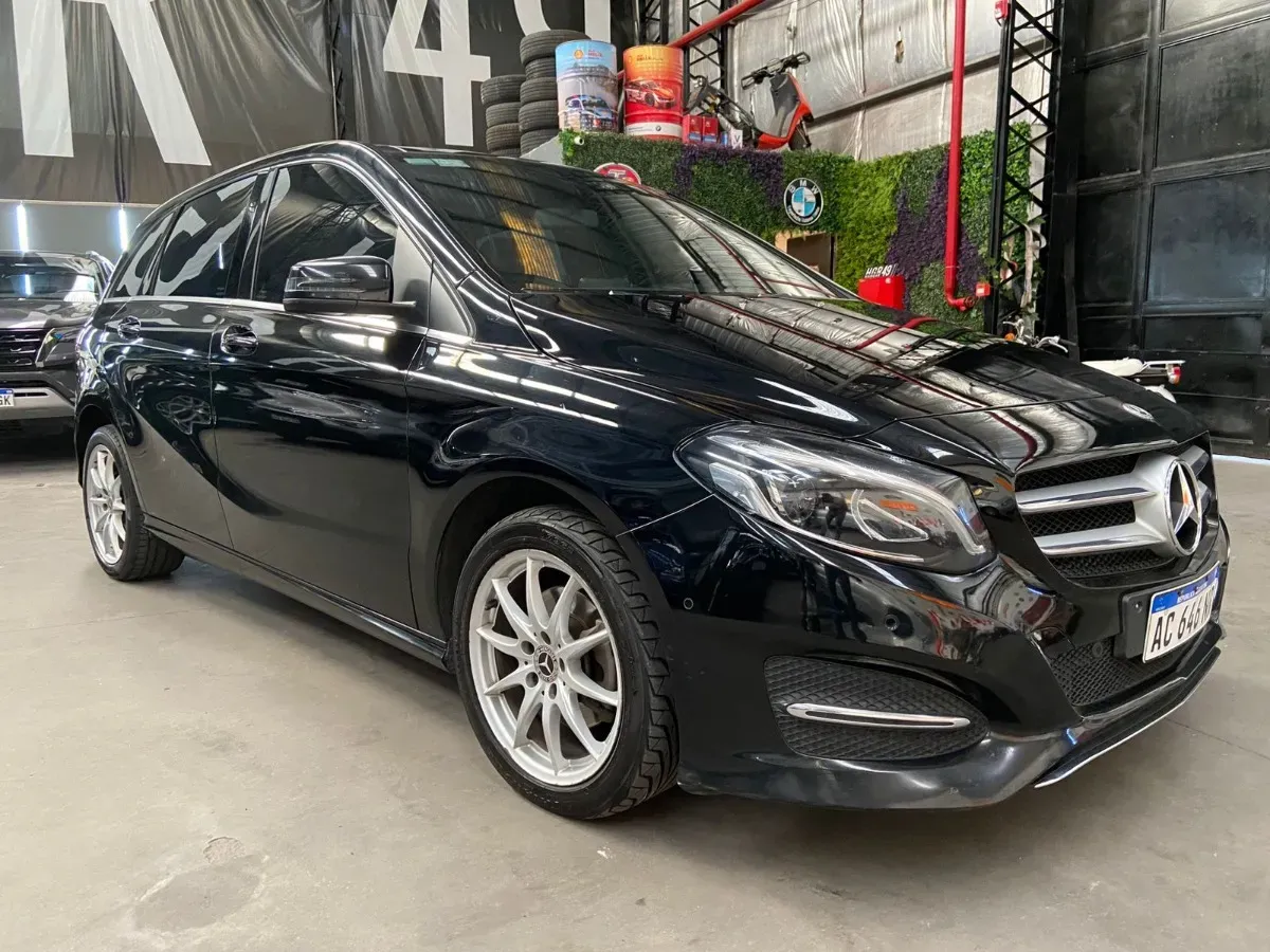 Mira esta publicación de Mercedes Benz Clase B 2018 en Motordil