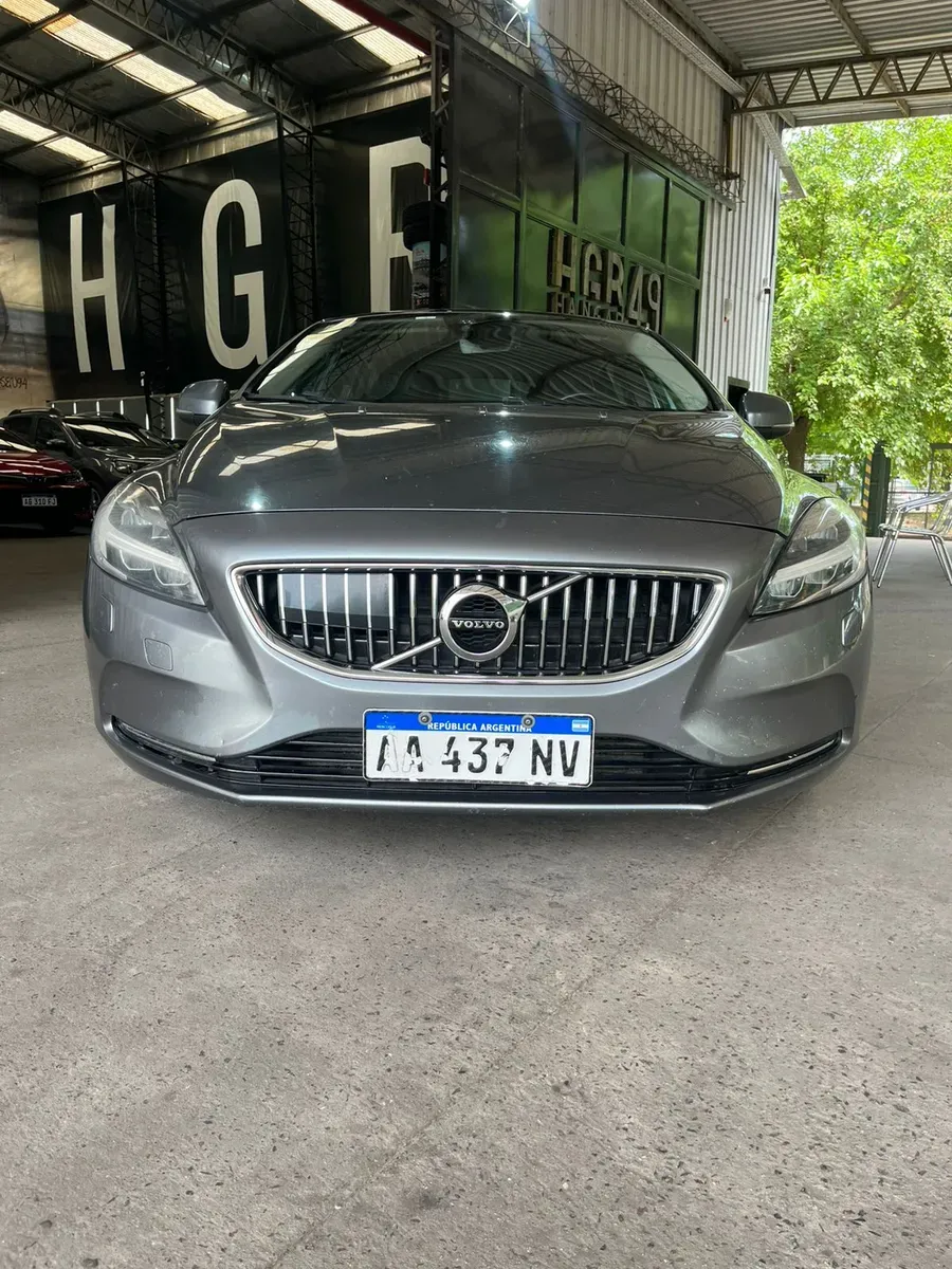 Mirá esta publicación de Volvo V 40